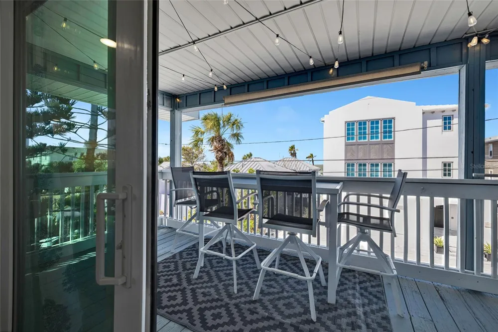 812 GULF BLVD #3 Indian Rocks Beach, FL 33785