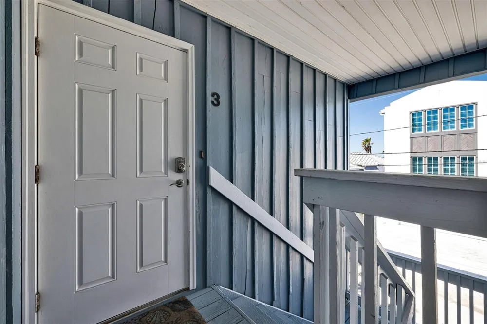 812 GULF BLVD #3 Indian Rocks Beach, FL 33785