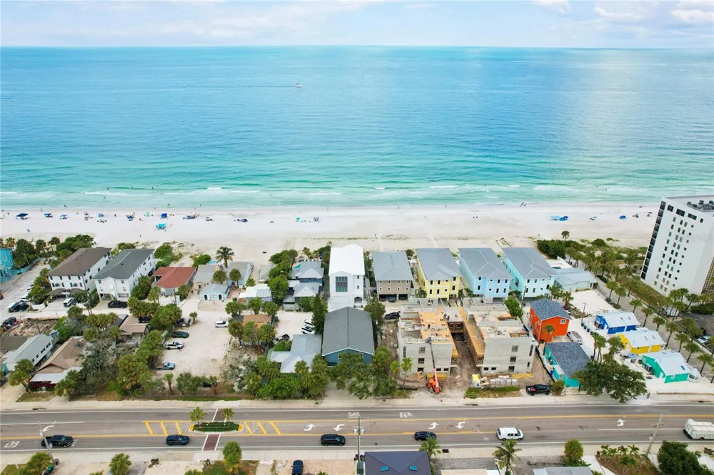 812 GULF BLVD #3 Indian Rocks Beach, FL 33785