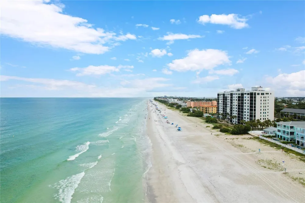 812 GULF BLVD #3 Indian Rocks Beach, FL 33785