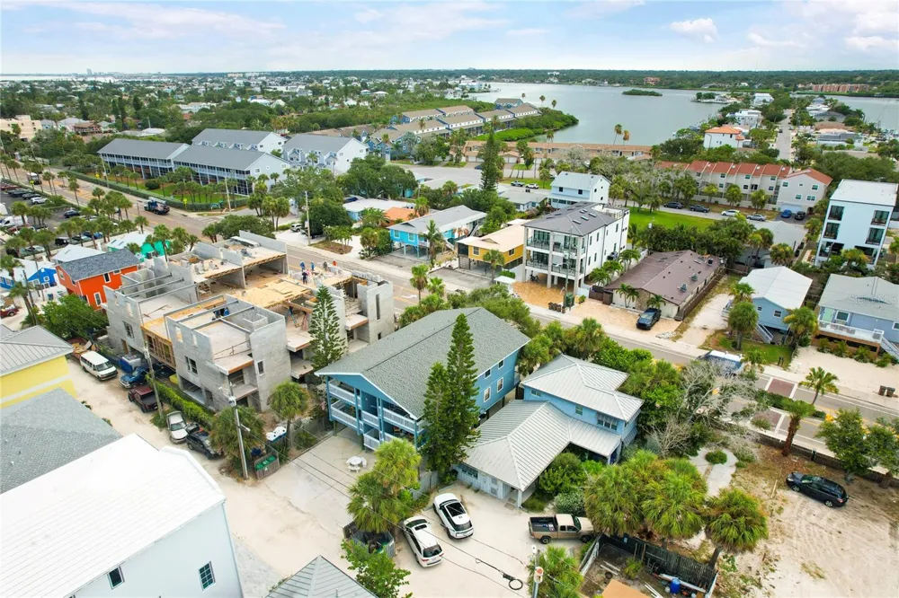 812 GULF BLVD #3 Indian Rocks Beach, FL 33785