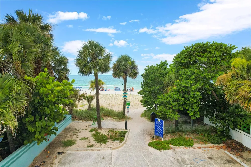 812 GULF BLVD #3 Indian Rocks Beach, FL 33785