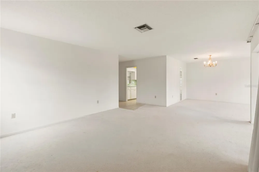 7011 10TH AVENUE W Bradenton, FL 34209