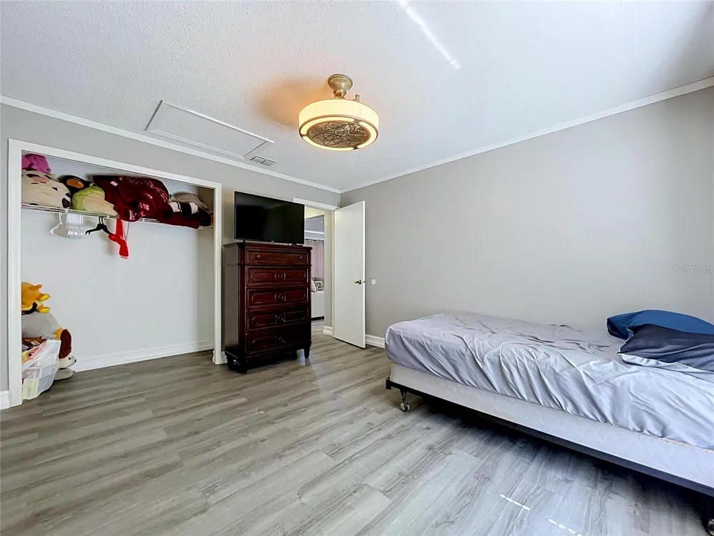 8017 GLENRIDGE LANE Lakeland, FL 33809