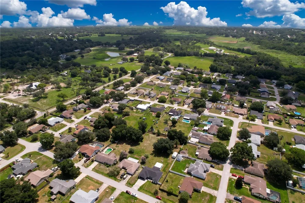 8017 GLENRIDGE LANE Lakeland, FL 33809