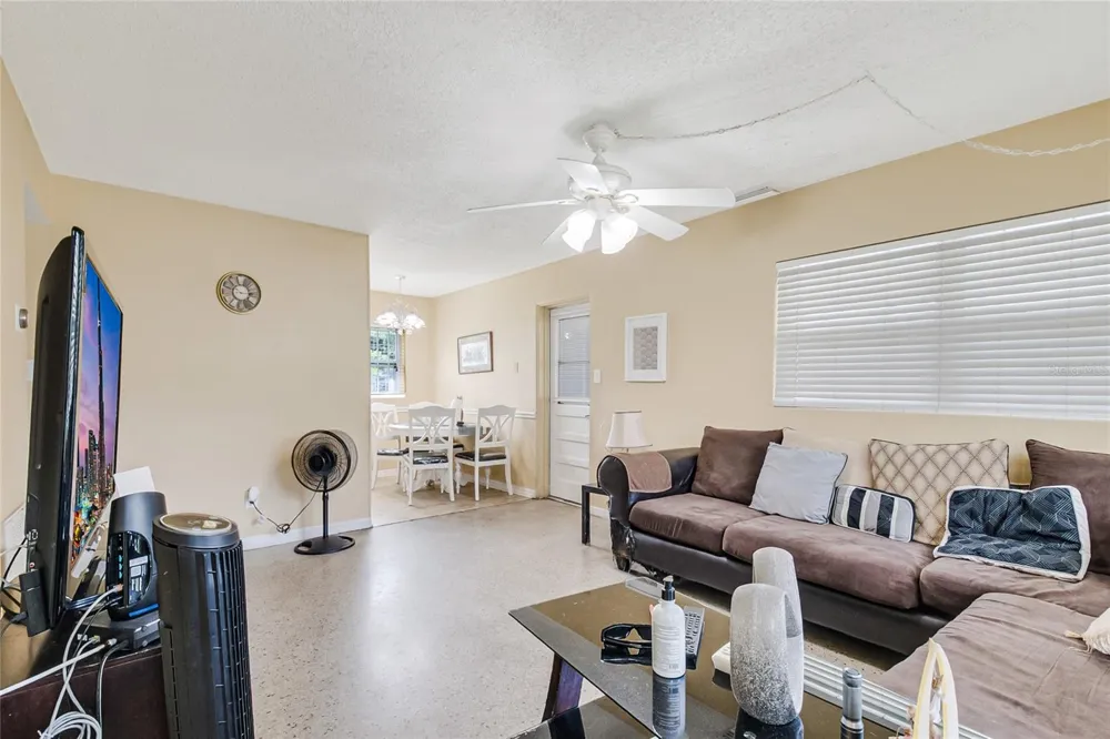 6017 CANDLEWOOD LANE Orlando, FL 32809