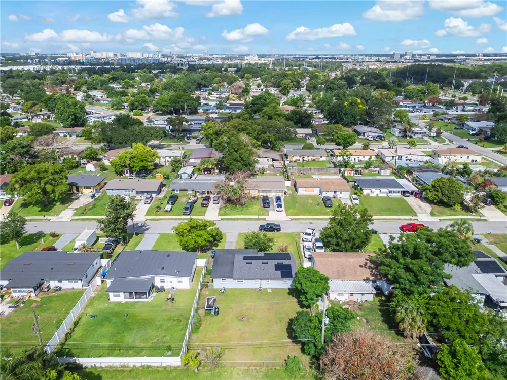 6017 CANDLEWOOD LANE Orlando, FL 32809