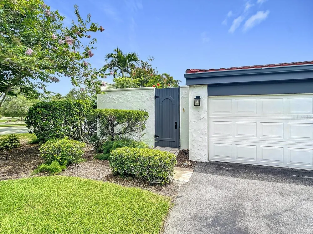 780 SARABAY ROAD #16 Osprey, FL 34229