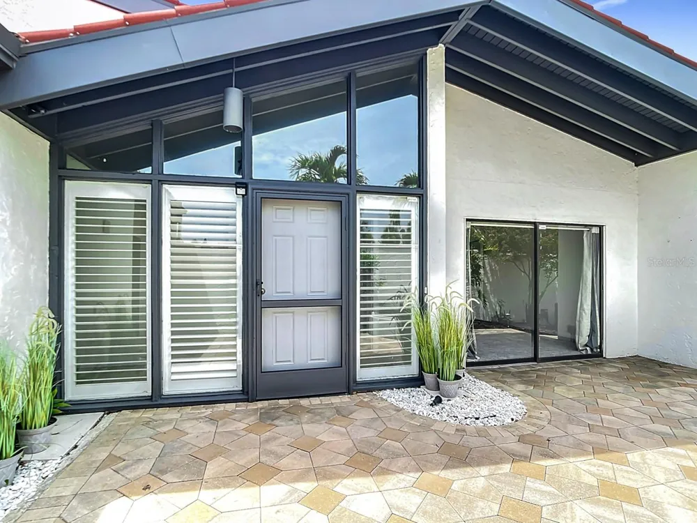 780 SARABAY ROAD #16 Osprey, FL 34229