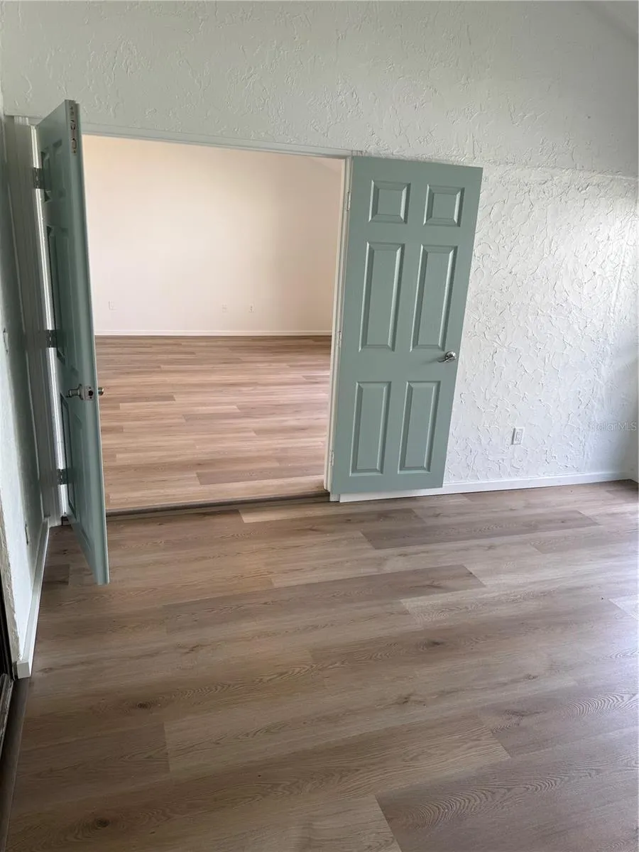 780 SARABAY ROAD #16 Osprey, FL 34229