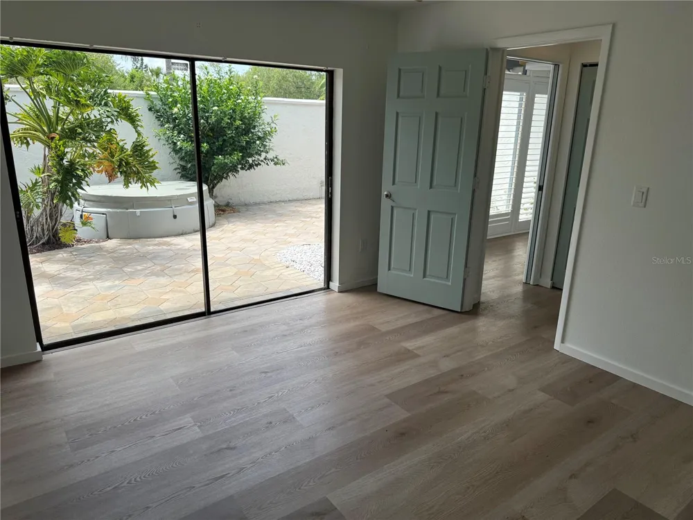 780 SARABAY ROAD #16 Osprey, FL 34229