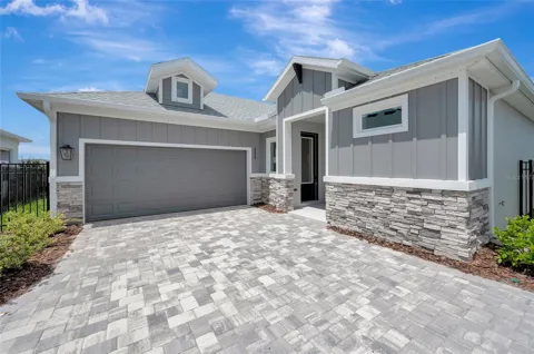 5254 COLONY VISTA DRIVE