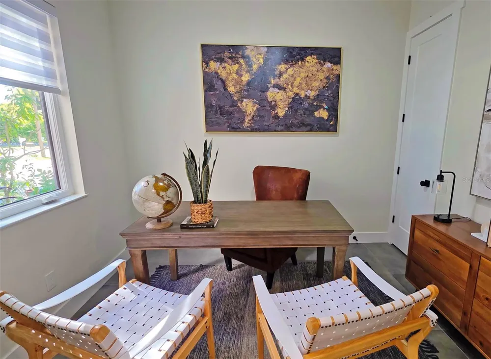 2475 BAY STREET Sarasota, FL 34237
