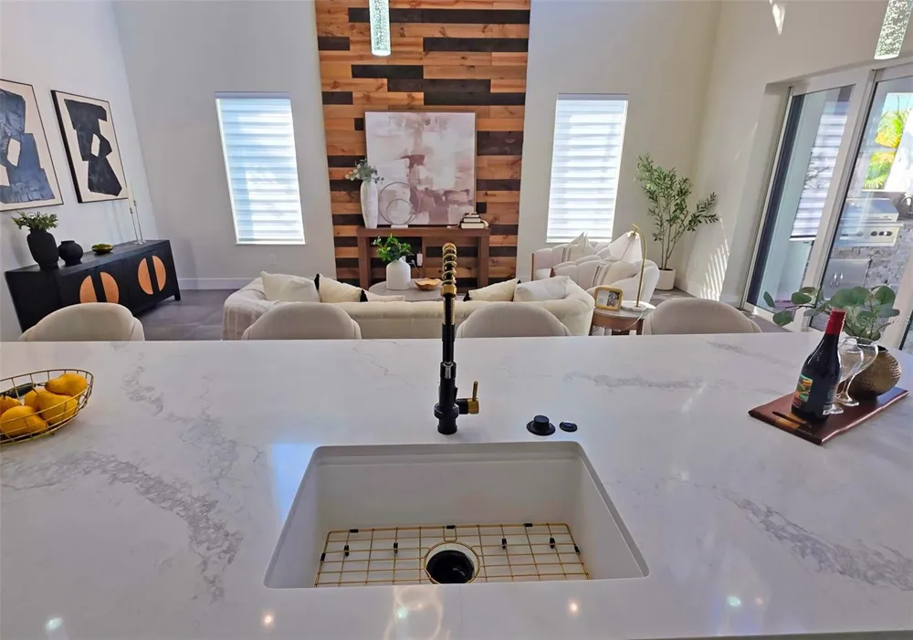 2475 BAY STREET Sarasota, FL 34237