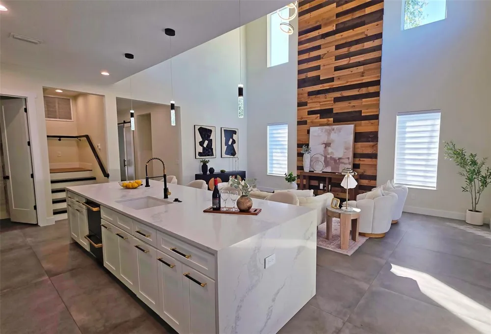 2475 BAY STREET Sarasota, FL 34237