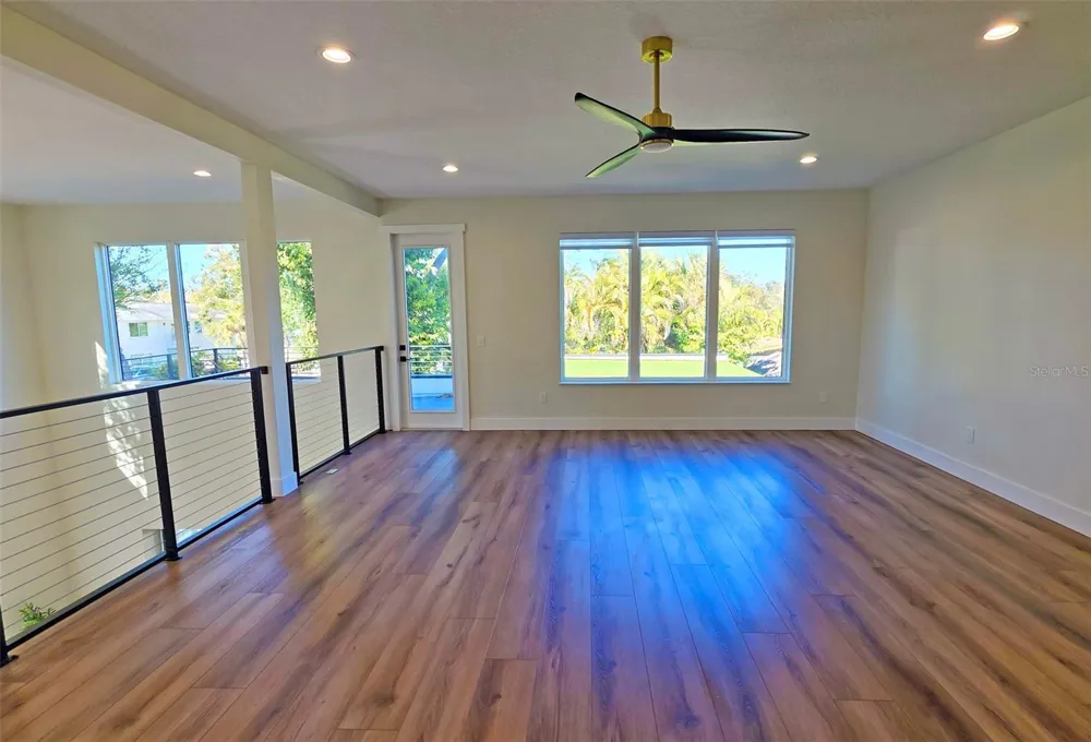 2475 BAY STREET Sarasota, FL 34237