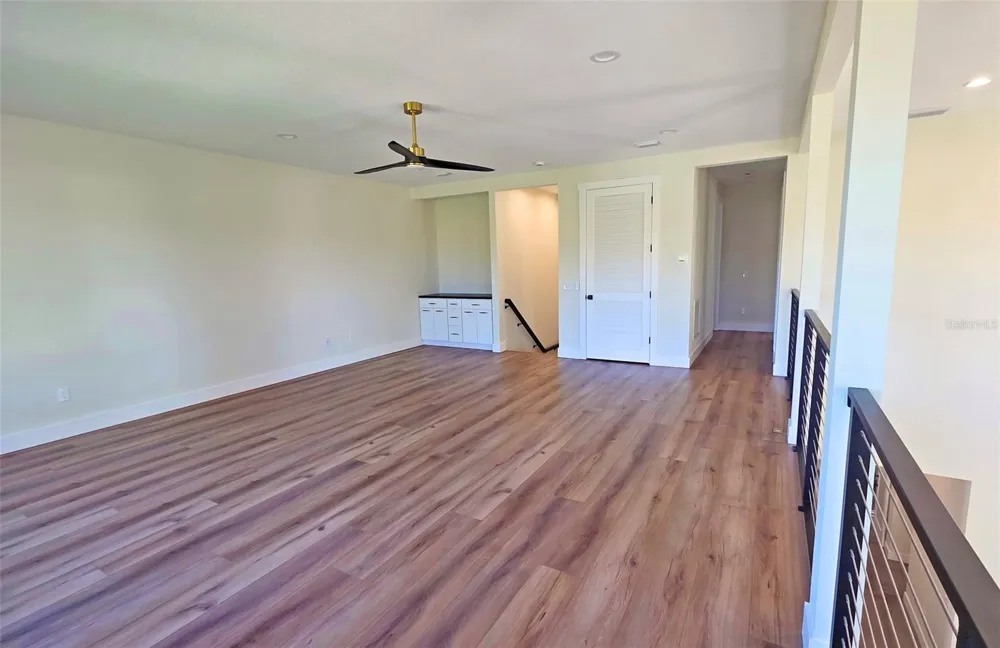 2475 BAY STREET Sarasota, FL 34237