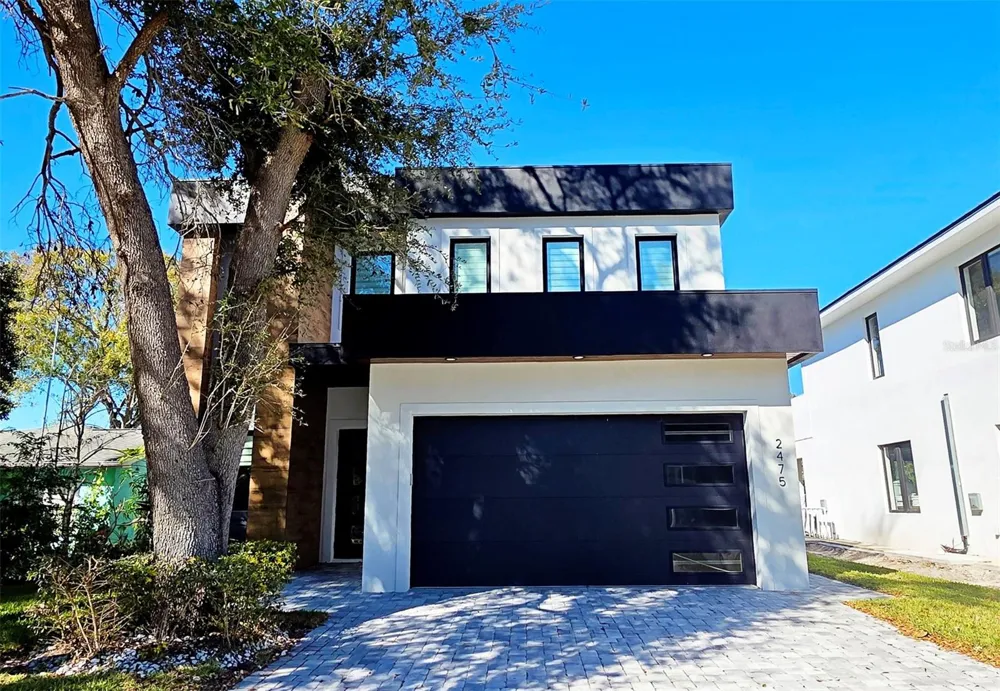 2475 BAY STREET Sarasota, FL 34237