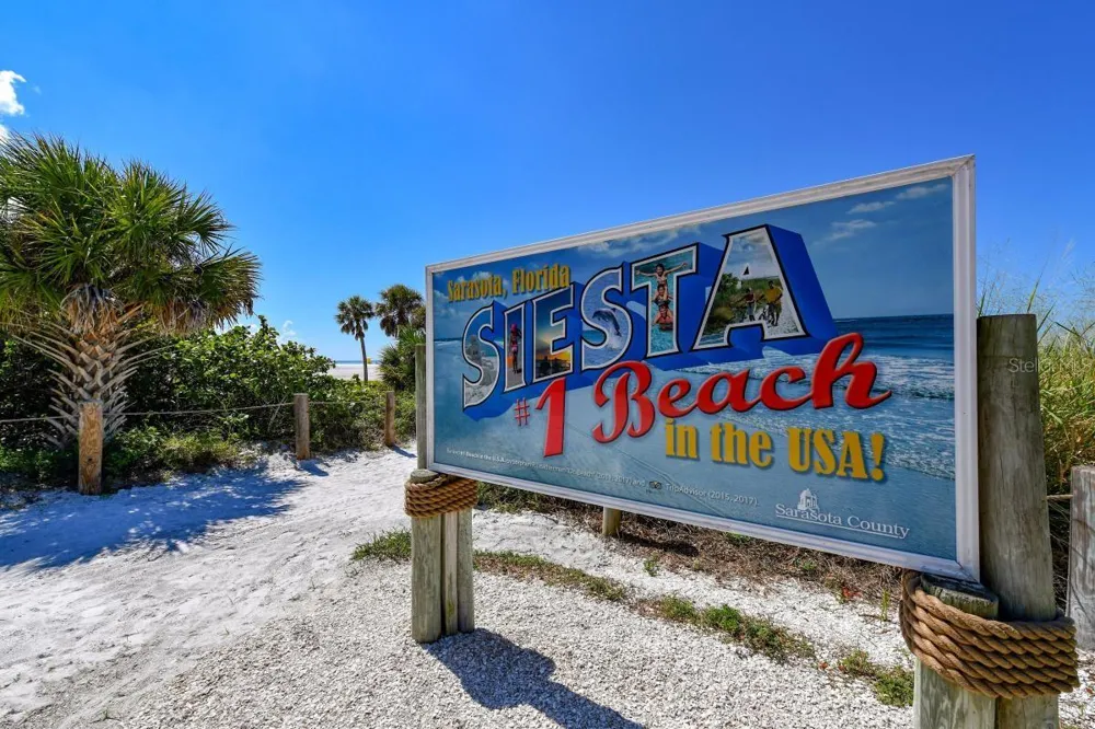 2475 BAY STREET Sarasota, FL 34237