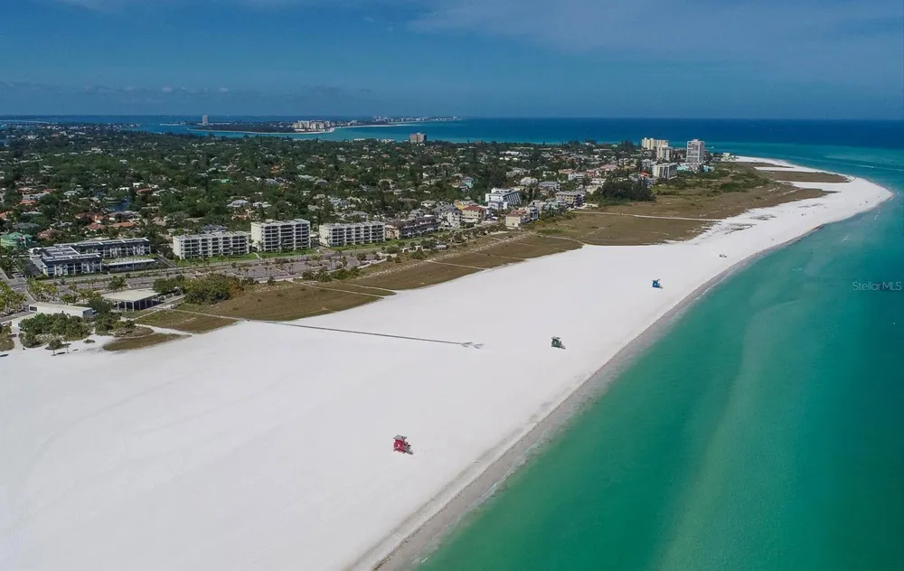 2475 BAY STREET Sarasota, FL 34237