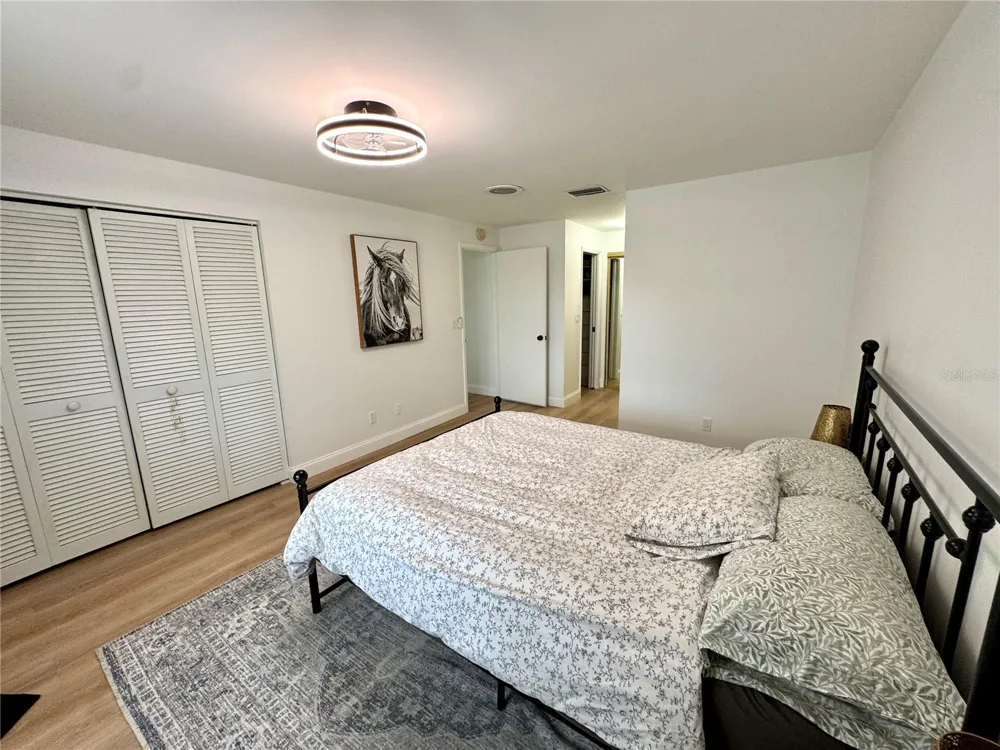 6999 W COUNTRY CLUB DRIVE #225 Sarasota, FL 34243