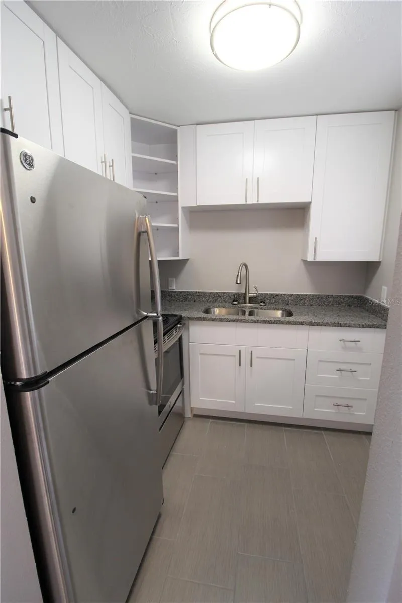 3001 BEE RIDGE ROAD #215 Sarasota, FL 34239