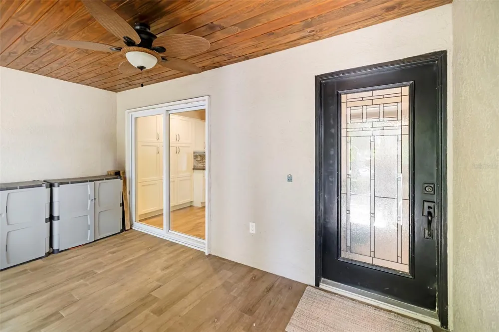 5182 LANCEWOOD DRIVE #14 Sarasota, FL 34232