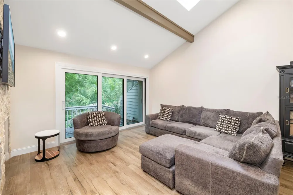 5182 LANCEWOOD DRIVE #14 Sarasota, FL 34232