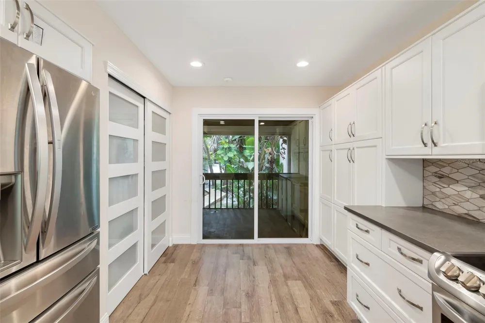 5182 LANCEWOOD DRIVE #14 Sarasota, FL 34232