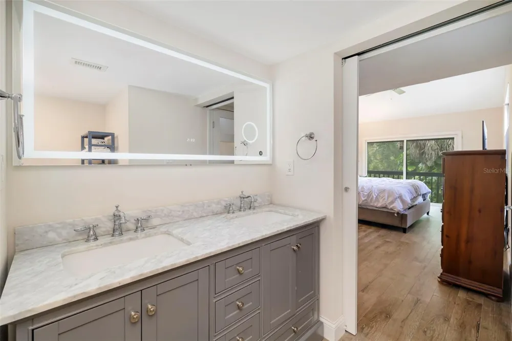 5182 LANCEWOOD DRIVE #14 Sarasota, FL 34232