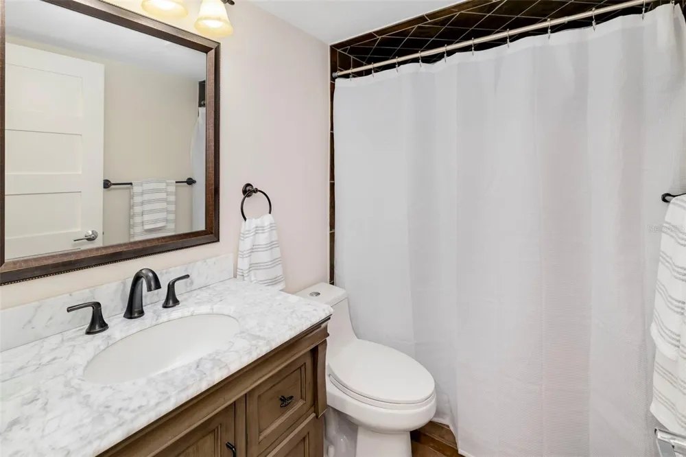 5182 LANCEWOOD DRIVE #14 Sarasota, FL 34232