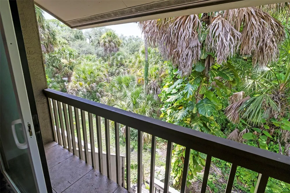 5182 LANCEWOOD DRIVE #14 Sarasota, FL 34232