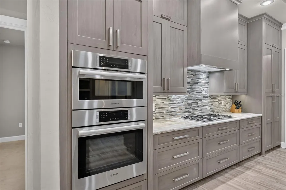 10407 SW 26TH PLACE Gainesville, FL 32608