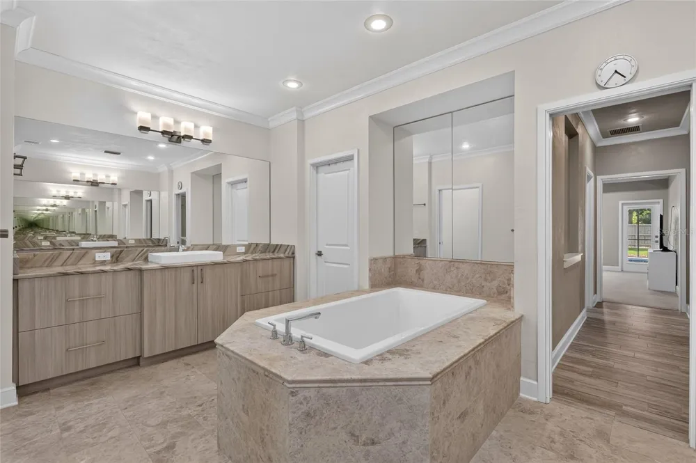 10407 SW 26TH PLACE Gainesville, FL 32608