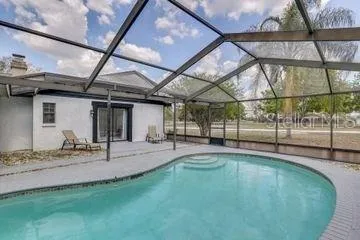920 LAKEVIEW DRIVE