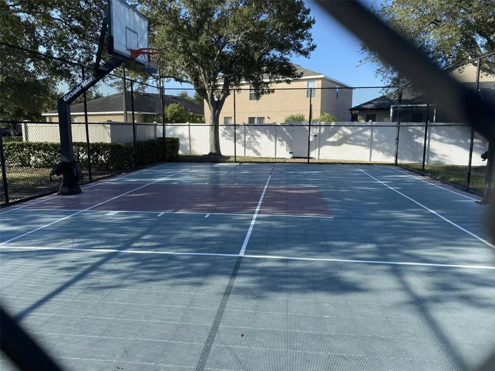 408 19TH STREET NW Ruskin, FL 33570