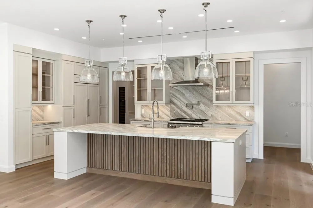 10335 WINTER SPARKLE CIRCLE Golden Oak, FL 32836