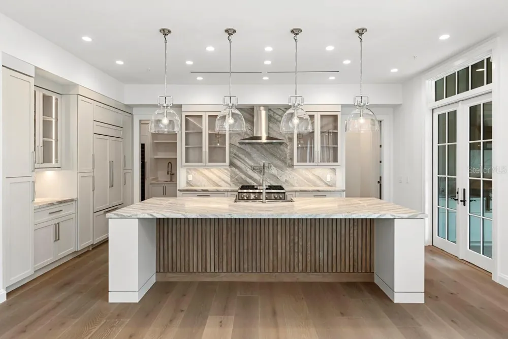 10335 WINTER SPARKLE CIRCLE Golden Oak, FL 32836