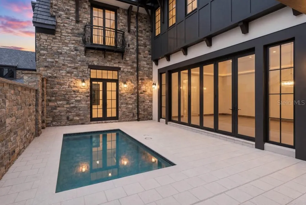 10335 WINTER SPARKLE CIRCLE Golden Oak, FL 32836