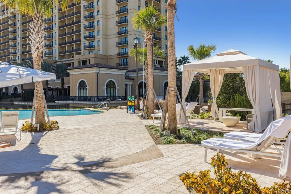 10335 WINTER SPARKLE CIRCLE Golden Oak, FL 32836