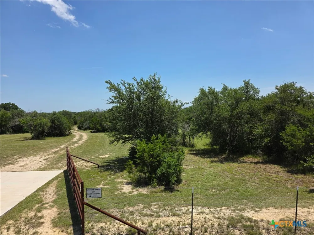 237 Oak Glen Lane Briggs, TX 78608