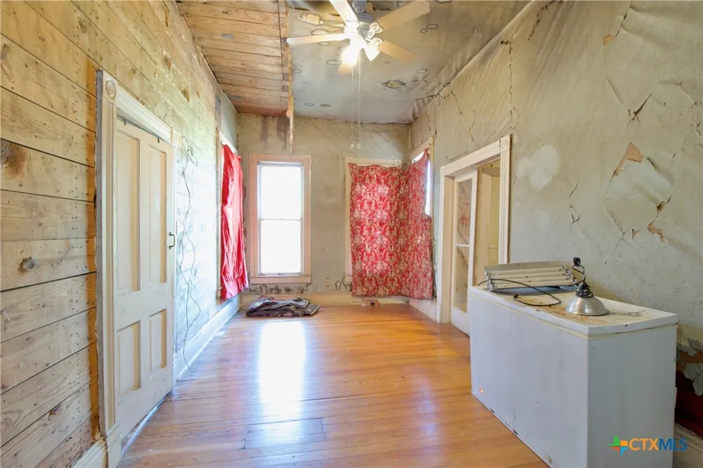 216 Fortune Street Marlin, TX 76661