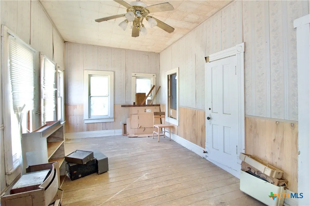 216 Fortune Street Marlin, TX 76661