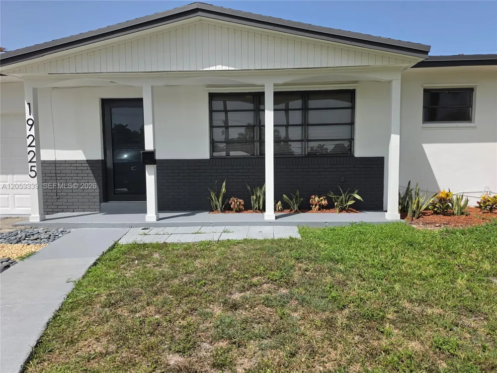 19225 Franjo Rd Cutler Bay, FL 33157