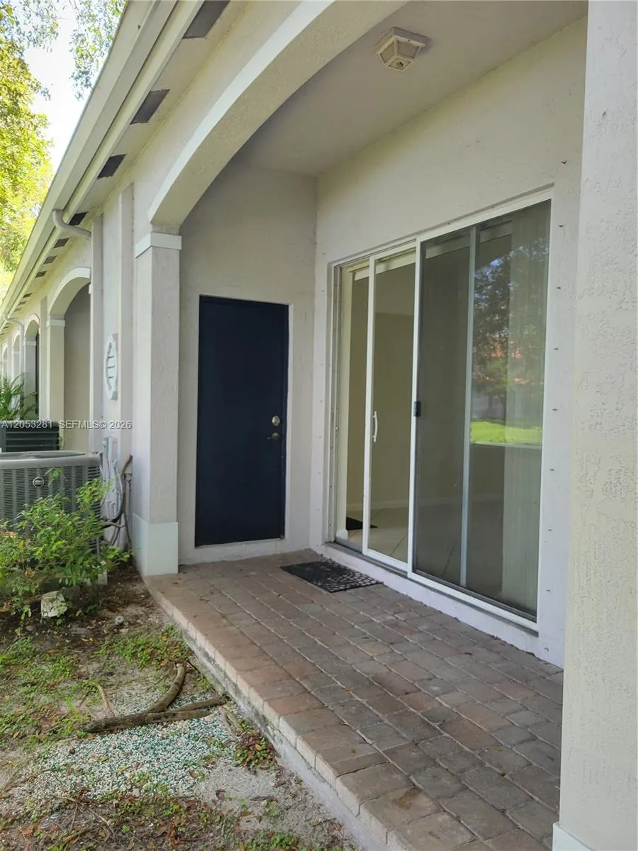 2578 SW 82 AV #101 Miramar, FL 33025