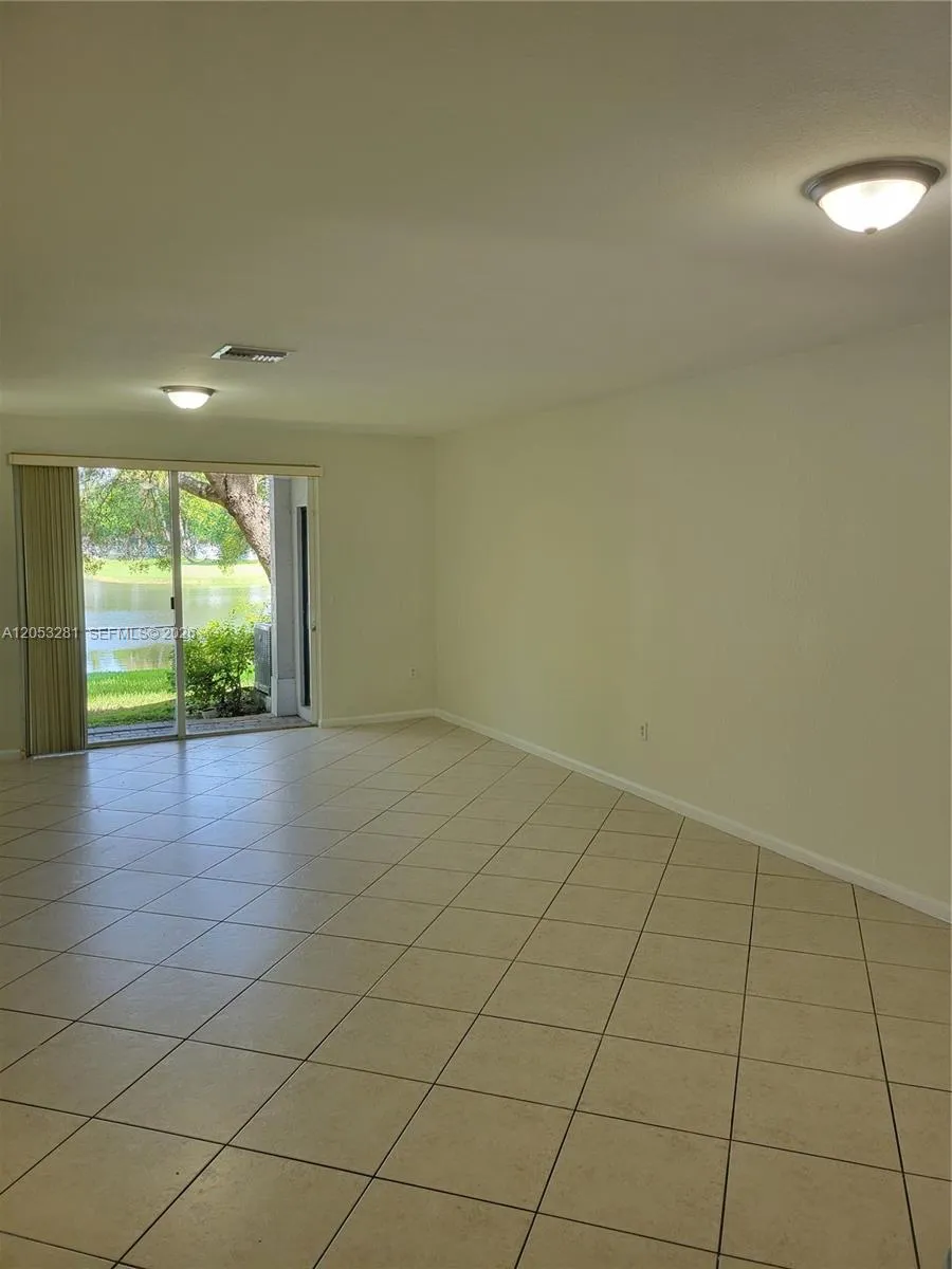2578 SW 82 AV #101 Miramar, FL 33025