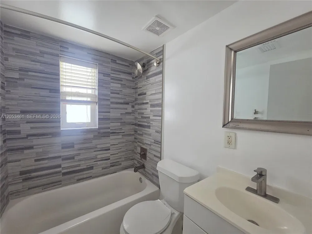 1767 NW 3rd Ave #17 Miami, FL 33136