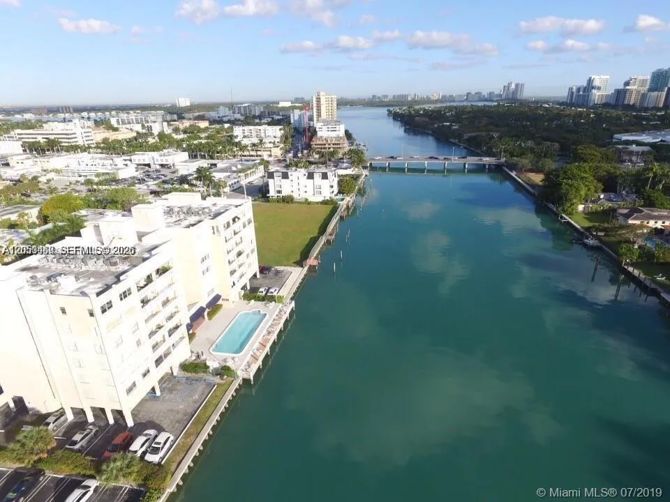 9381 E Bay Harbor Dr #302S Bay Harbor Islands, FL 33154