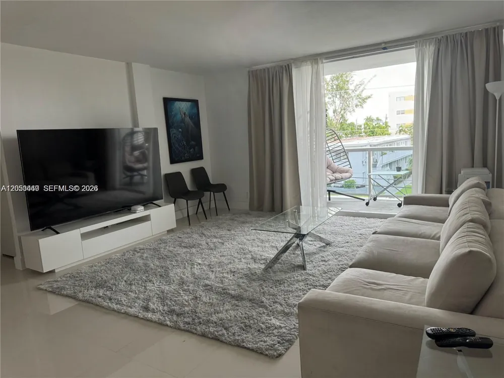 9381 E Bay Harbor Dr #302S Bay Harbor Islands, FL 33154