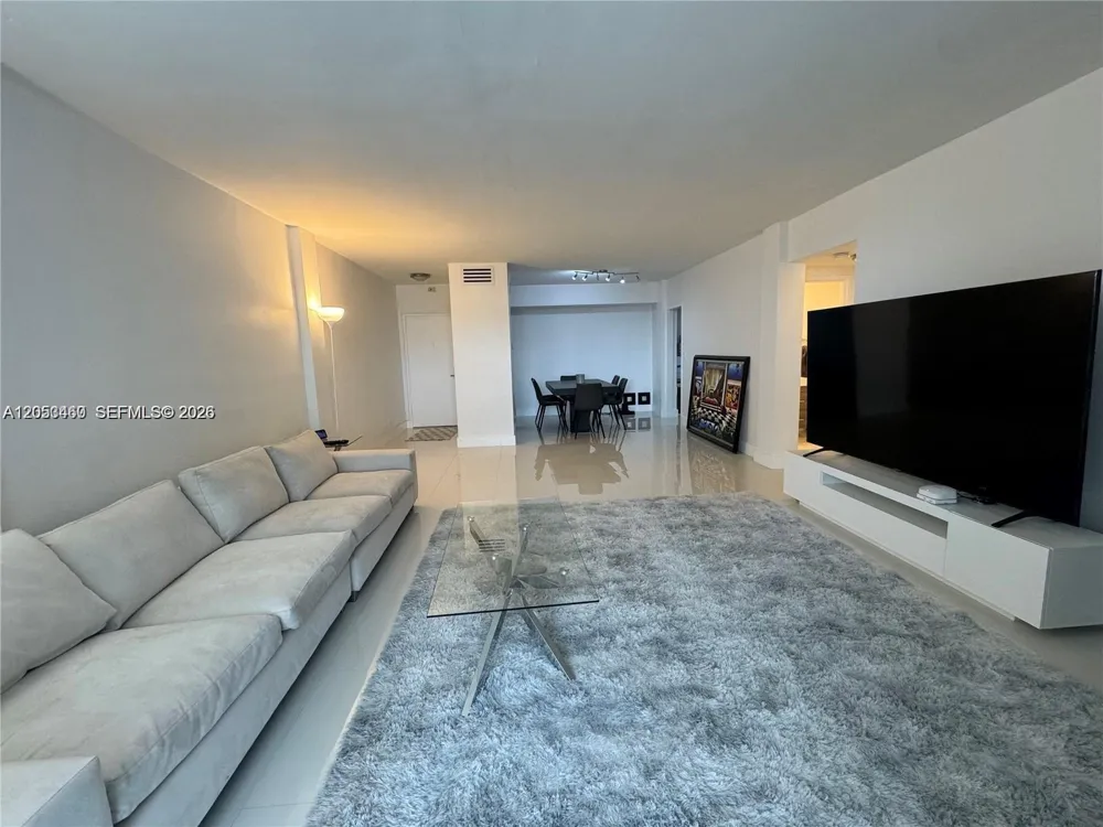 9381 E Bay Harbor Dr #302S Bay Harbor Islands, FL 33154
